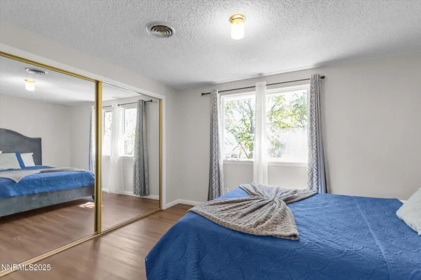 400 Claremont, Reno, Nevada 89502, ,Residential Income,Residential,Claremont,250056275