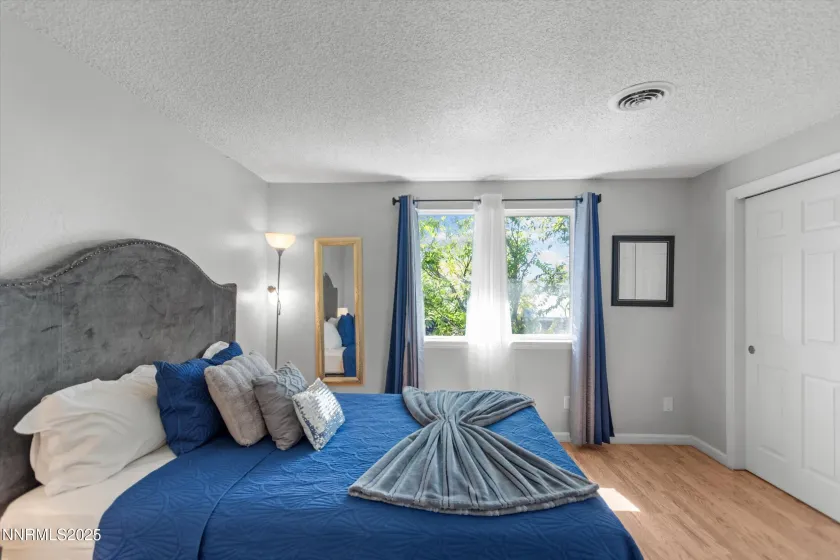 400 Claremont, Reno, Nevada 89502, ,Residential Income,Residential,Claremont,250056275