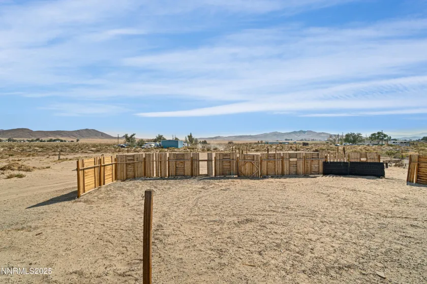 9 Stanley, Yerington, Nevada 89447, 2 Bedrooms Bedrooms, ,2 BathroomsBathrooms,Residential,Residential,Stanley,250055331