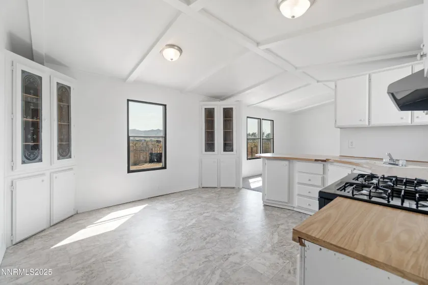 9 Stanley, Yerington, Nevada 89447, 2 Bedrooms Bedrooms, ,2 BathroomsBathrooms,Residential,Residential,Stanley,250055331