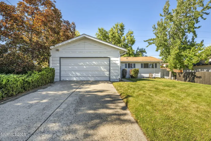 3235 Bryan, Reno, Nevada 89503, 3 Bedrooms Bedrooms, ,2 BathroomsBathrooms,Residential,Residential,Bryan,250056312