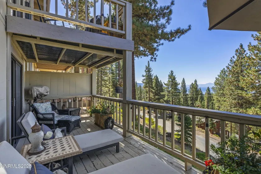 400 Fairview, Incline Village, Nevada 89451, 3 Bedrooms Bedrooms, ,2 BathroomsBathrooms,Residential,Residential,Fairview,250056319