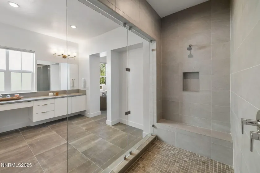 5406 Side Saddle, Reno, Nevada 89511, 5 Bedrooms Bedrooms, ,6 BathroomsBathrooms,Residential,Residential,Side Saddle,250056321