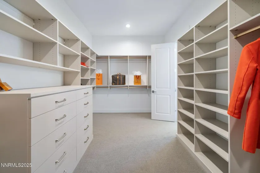 5406 Side Saddle, Reno, Nevada 89511, 5 Bedrooms Bedrooms, ,6 BathroomsBathrooms,Residential,Residential,Side Saddle,250056321