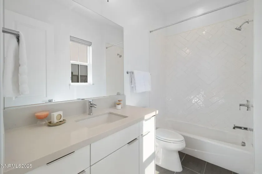 5406 Side Saddle, Reno, Nevada 89511, 5 Bedrooms Bedrooms, ,6 BathroomsBathrooms,Residential,Residential,Side Saddle,250056321