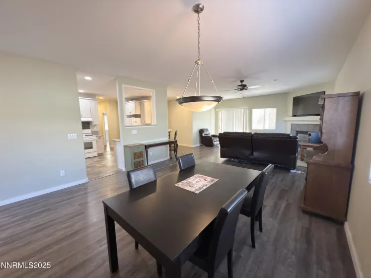 955 Aster, Fernley, Nevada 89408, 3 Bedrooms Bedrooms, ,2 BathroomsBathrooms,Residential,Residential,Aster,250056332