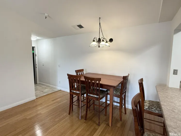 200 Talus, Reno, Nevada 89503, 2 Bedrooms Bedrooms, ,2 BathroomsBathrooms,Residential,Residential,Talus,250056281