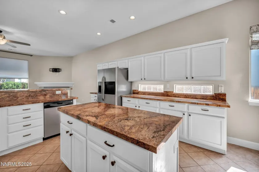 435 La Costa, Dayton, Nevada 89403, 3 Bedrooms Bedrooms, ,2 BathroomsBathrooms,Residential,Residential,La Costa,250056351