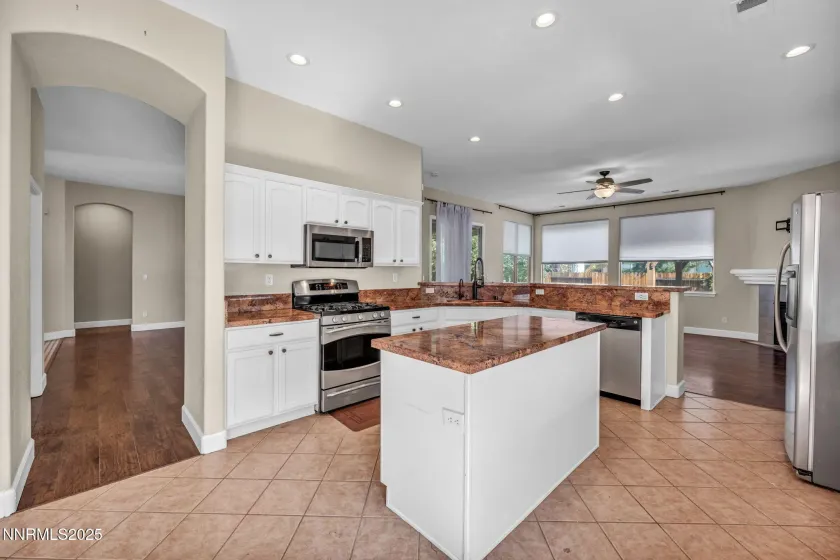 435 La Costa, Dayton, Nevada 89403, 3 Bedrooms Bedrooms, ,2 BathroomsBathrooms,Residential,Residential,La Costa,250056351