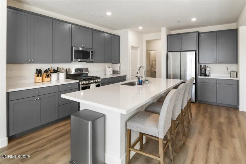 775 Bale Mountain, Sparks, Nevada 89436, 4 Bedrooms Bedrooms, ,3 BathroomsBathrooms,Residential,Residential,Bale Mountain,250056352