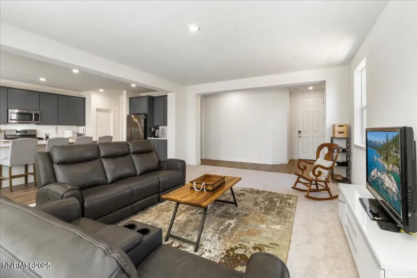 775 Bale Mountain, Sparks, Nevada 89436, 4 Bedrooms Bedrooms, ,3 BathroomsBathrooms,Residential,Residential,Bale Mountain,250056352