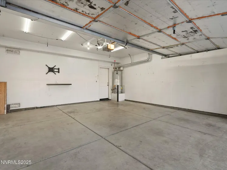 9290 Hummer, Reno, Nevada 89521, 4 Bedrooms Bedrooms, ,3 BathroomsBathrooms,Residential,Residential,Hummer,250056356