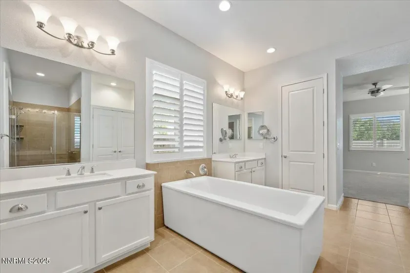 2250 Trakehner, Reno, Nevada 89521, 3 Bedrooms Bedrooms, ,3 BathroomsBathrooms,Residential,Residential,Trakehner,250054454