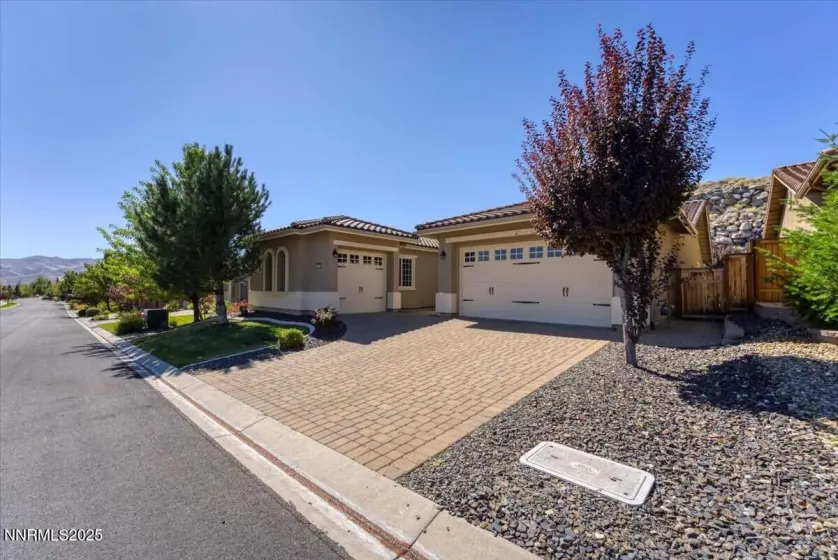 1671 Crescent Pointe, Reno, Nevada 89523, 4 Bedrooms Bedrooms, ,3 BathroomsBathrooms,Residential,Residential,Crescent Pointe,250056361