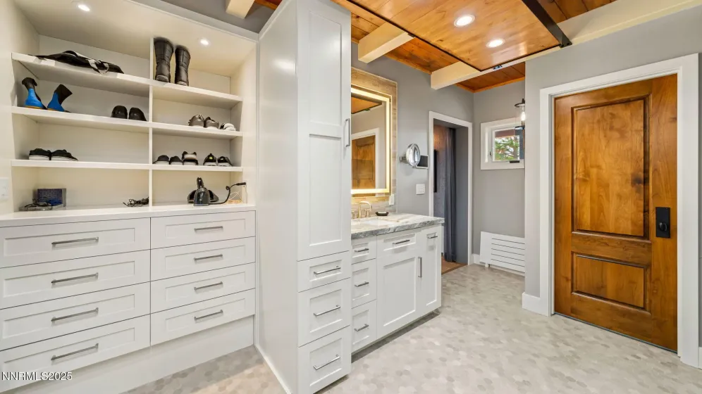 6200 Westside, Calpine, California 96124, 5 Bedrooms Bedrooms, ,8 BathroomsBathrooms,Residential,Residential,Westside,250056362