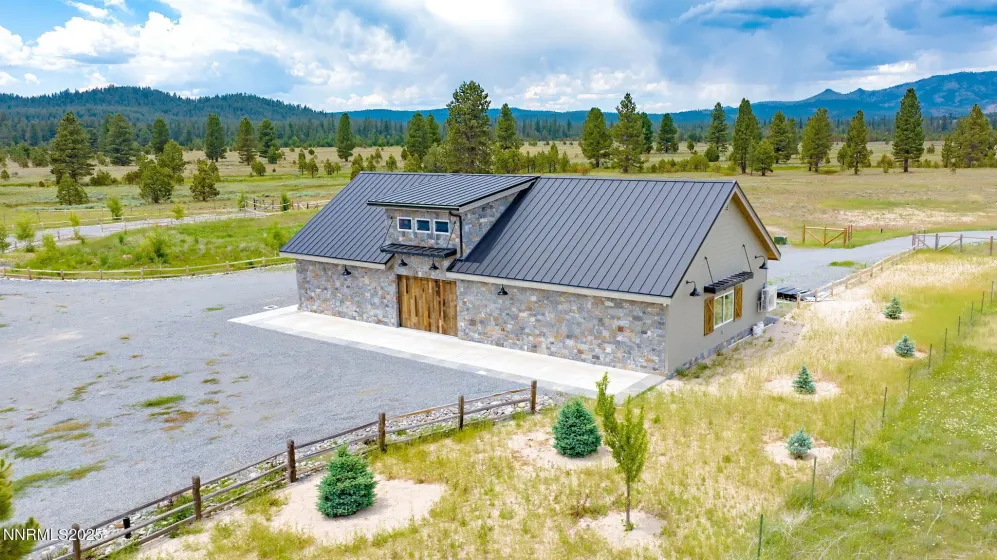 6200 Westside, Calpine, California 96124, 5 Bedrooms Bedrooms, ,8 BathroomsBathrooms,Residential,Residential,Westside,250056362