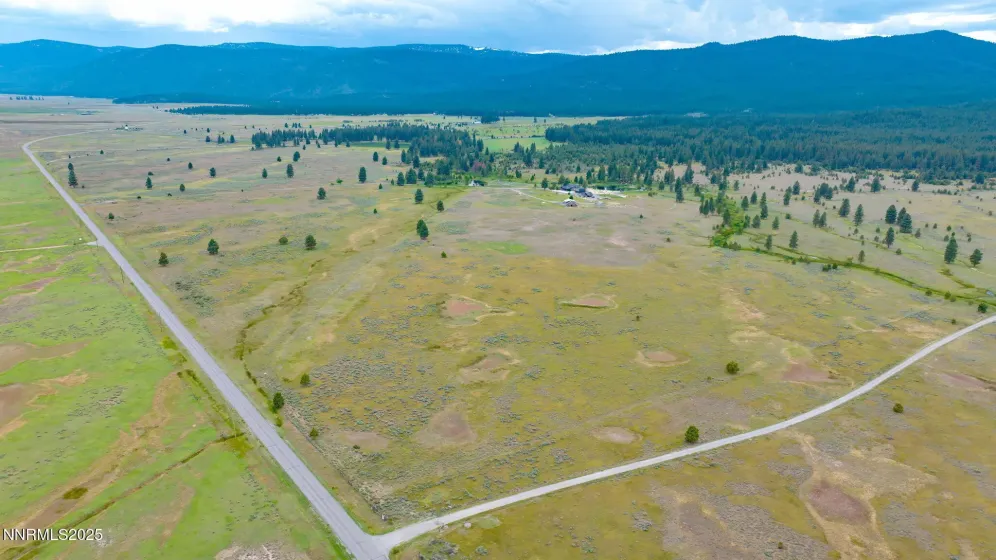 6200 Westside, Calpine, California 96124, 5 Bedrooms Bedrooms, ,8 BathroomsBathrooms,Residential,Residential,Westside,250056362