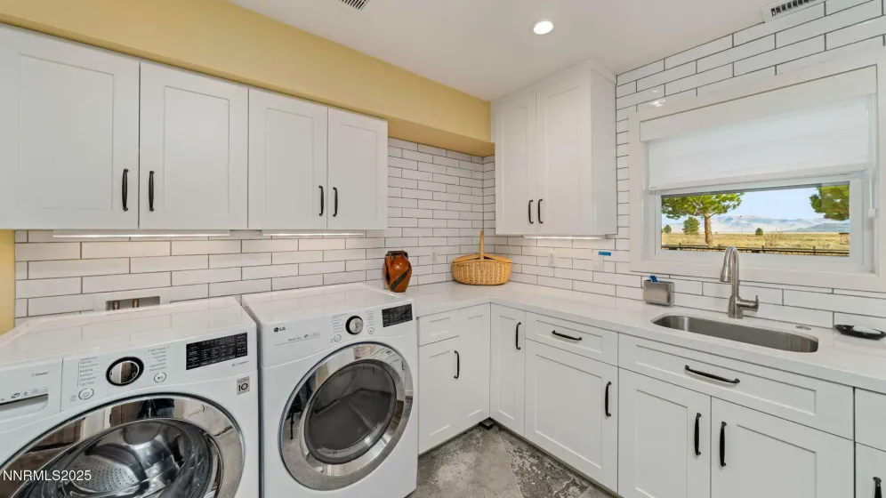 6200 Westside, Calpine, California 96124, 5 Bedrooms Bedrooms, ,8 BathroomsBathrooms,Residential,Residential,Westside,250056362