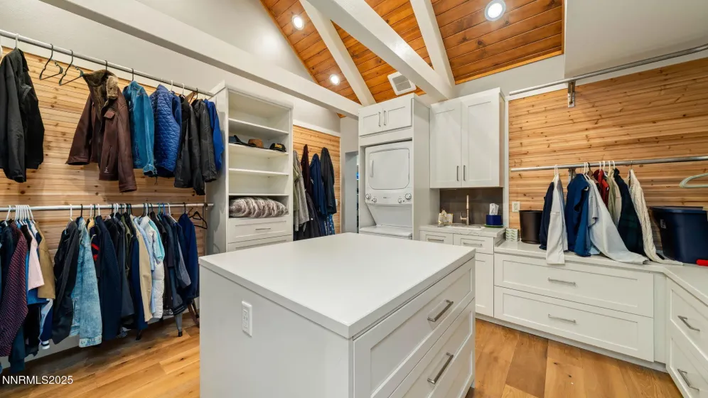 6200 Westside, Calpine, California 96124, 5 Bedrooms Bedrooms, ,8 BathroomsBathrooms,Residential,Residential,Westside,250056362