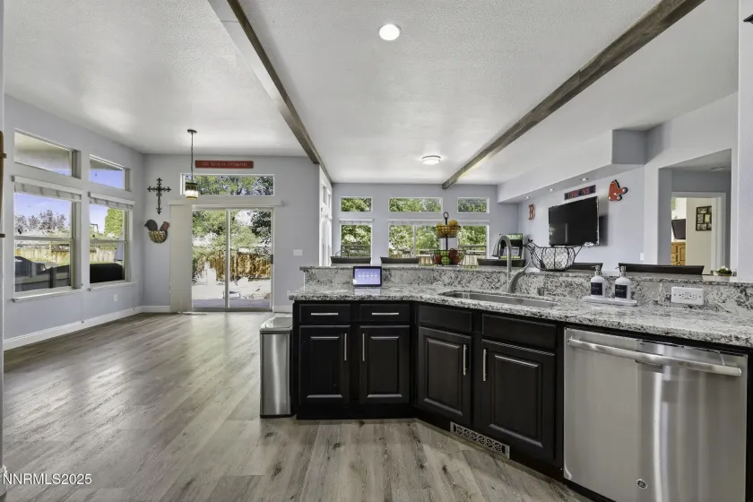 2850 Friar Rock, Sparks, Nevada 89436, 6 Bedrooms Bedrooms, ,4 BathroomsBathrooms,Residential,Residential,Friar Rock,250056385