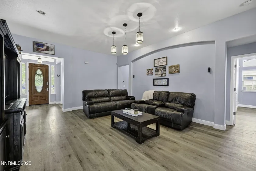 2850 Friar Rock, Sparks, Nevada 89436, 6 Bedrooms Bedrooms, ,4 BathroomsBathrooms,Residential,Residential,Friar Rock,250056385