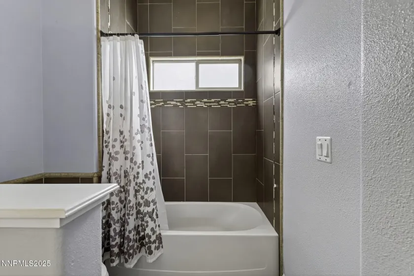 2850 Friar Rock, Sparks, Nevada 89436, 6 Bedrooms Bedrooms, ,4 BathroomsBathrooms,Residential,Residential,Friar Rock,250056385