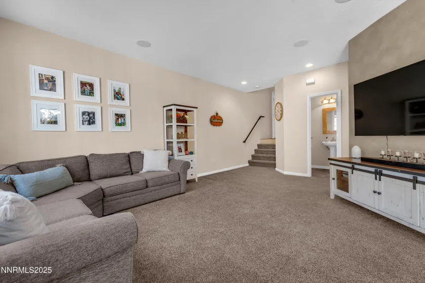 1811 Stetson, Reno, Nevada 89521, 3 Bedrooms Bedrooms, ,3 BathroomsBathrooms,Residential,Residential,Stetson,250056387