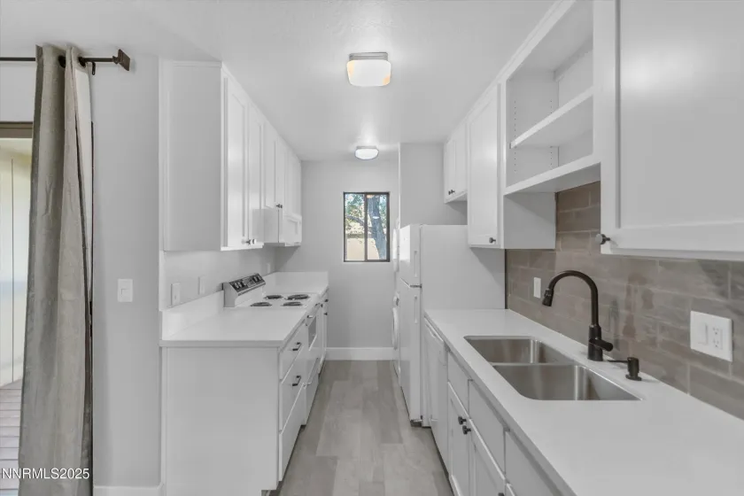 4634 Rio Poco, Reno, Nevada 89502, 1 Bedroom Bedrooms, ,1 BathroomBathrooms,Residential,Residential,Rio Poco,250056390