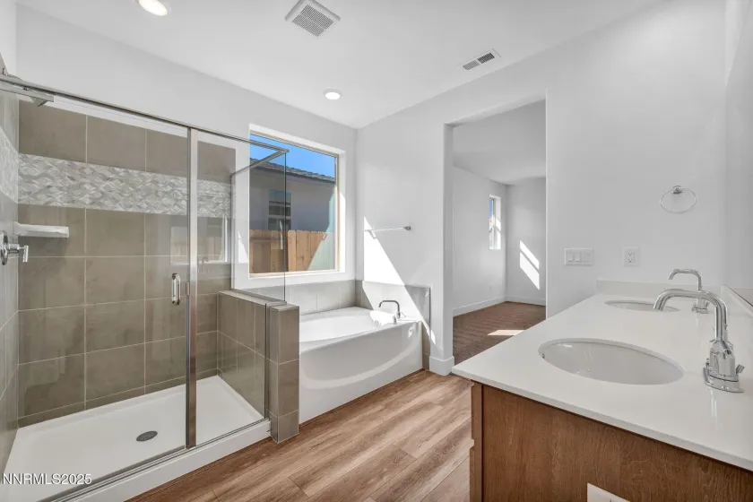 1340 Nebula, Carson City, Nevada 89705, 5 Bedrooms Bedrooms, ,4 BathroomsBathrooms,Residential,Residential,Nebula,250056392