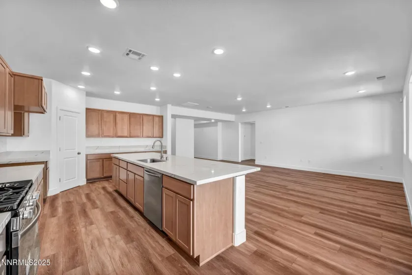 1340 Nebula, Carson City, Nevada 89705, 5 Bedrooms Bedrooms, ,4 BathroomsBathrooms,Residential,Residential,Nebula,250056392