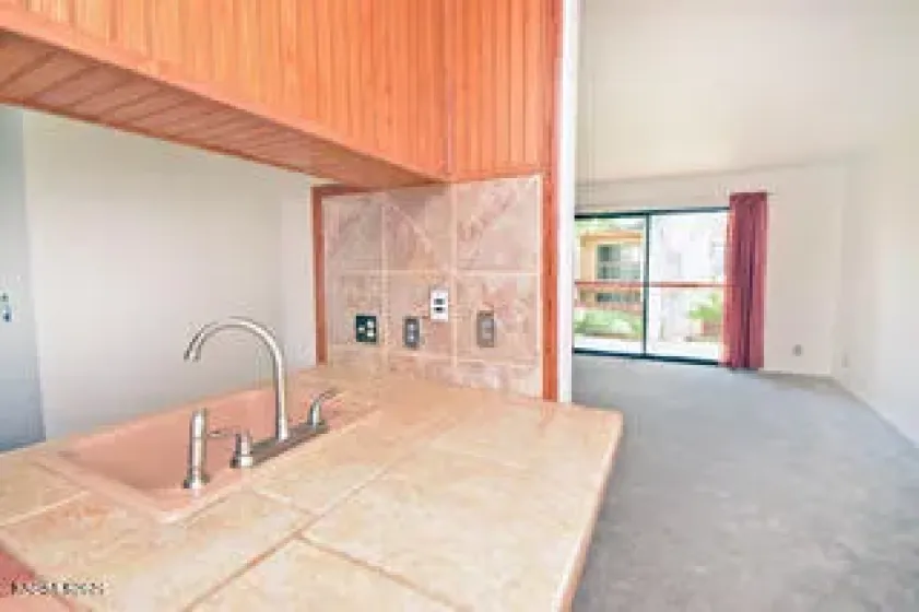 2750 Plumas, Reno, Nevada 89509, 2 Bedrooms Bedrooms, ,2 BathroomsBathrooms,Residential,Residential,Plumas,250056396