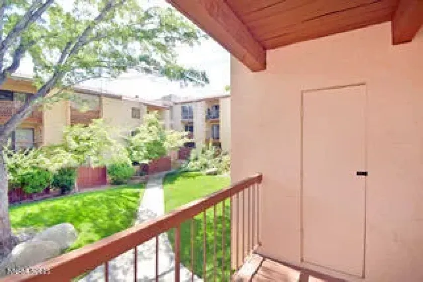 2750 Plumas, Reno, Nevada 89509, 2 Bedrooms Bedrooms, ,2 BathroomsBathrooms,Residential,Residential,Plumas,250056396