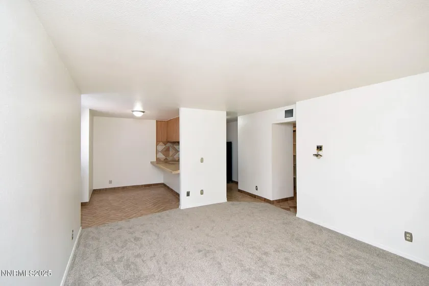 2750 Plumas, Reno, Nevada 89509, 2 Bedrooms Bedrooms, ,2 BathroomsBathrooms,Residential,Residential,Plumas,250056396