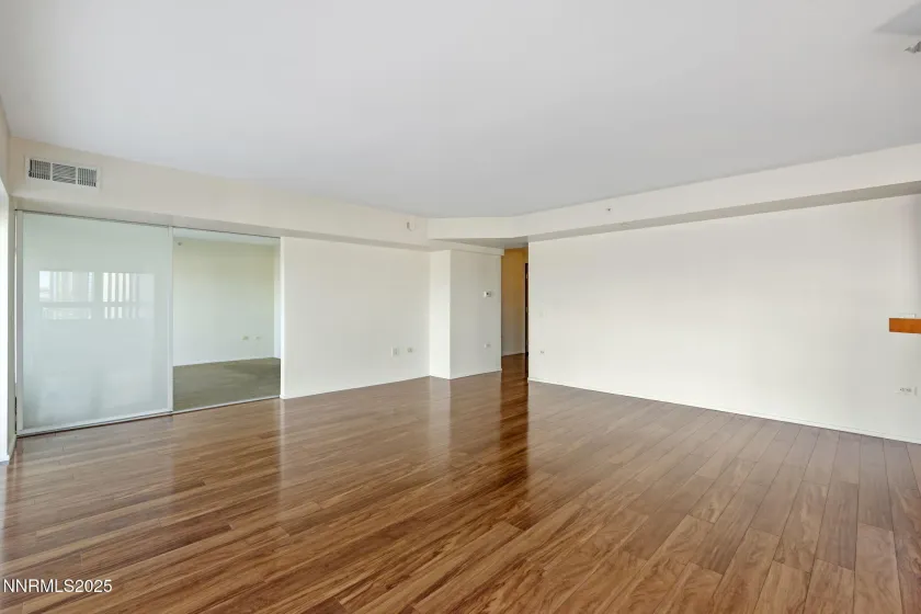255 Sierra, Reno, Nevada 89501, 1 Bedroom Bedrooms, ,1 BathroomBathrooms,Residential,Residential,Sierra,250056405
