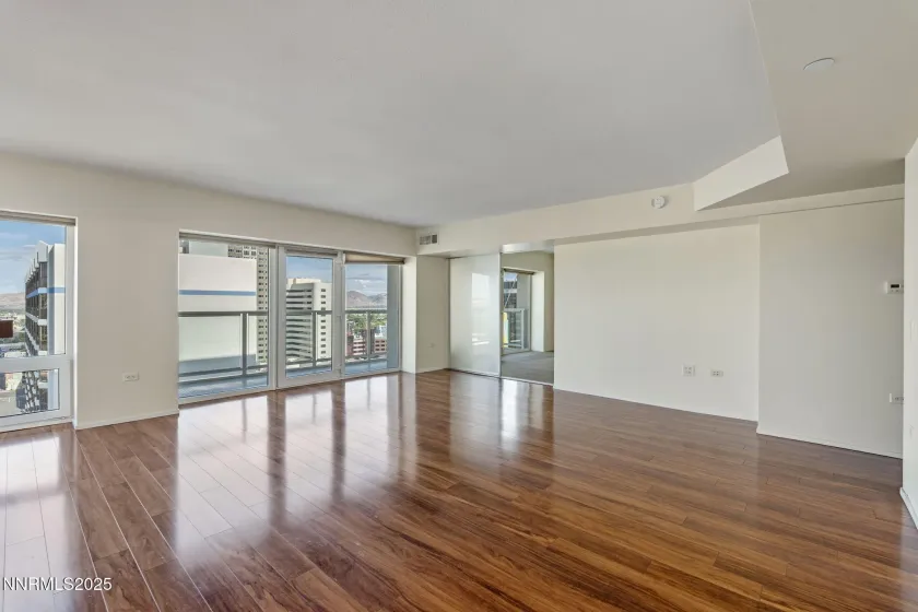 255 Sierra, Reno, Nevada 89501, 1 Bedroom Bedrooms, ,1 BathroomBathrooms,Residential,Residential,Sierra,250056405