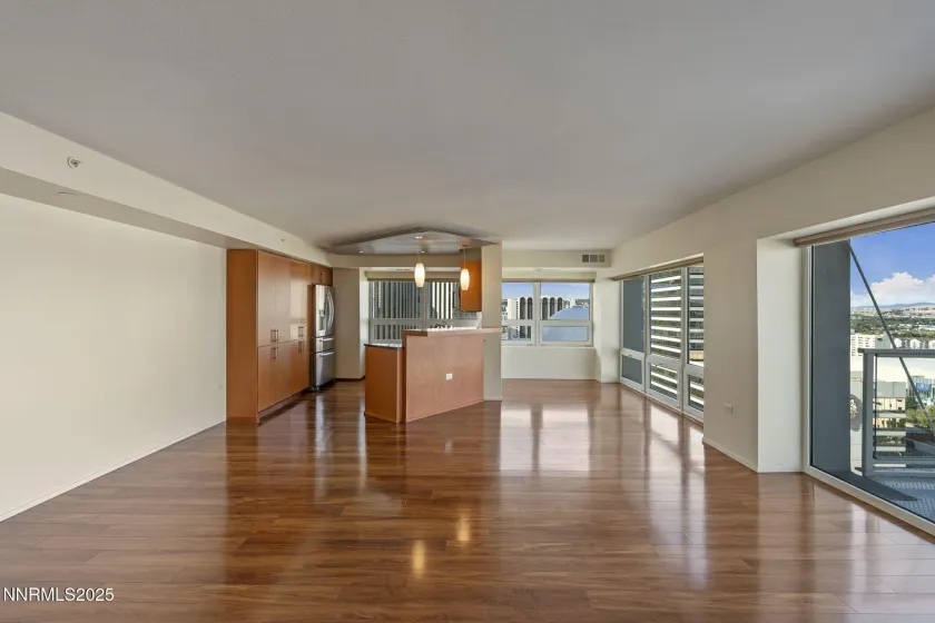 255 Sierra, Reno, Nevada 89501, 1 Bedroom Bedrooms, ,1 BathroomBathrooms,Residential,Residential,Sierra,250056405