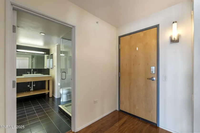 255 Sierra, Reno, Nevada 89501, 1 Bedroom Bedrooms, ,1 BathroomBathrooms,Residential,Residential,Sierra,250056405