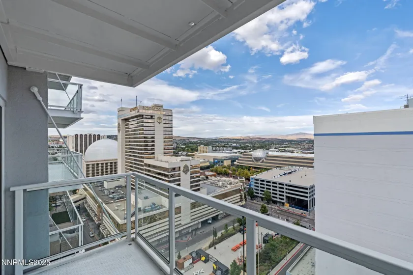255 Sierra, Reno, Nevada 89501, 1 Bedroom Bedrooms, ,1 BathroomBathrooms,Residential,Residential,Sierra,250056407