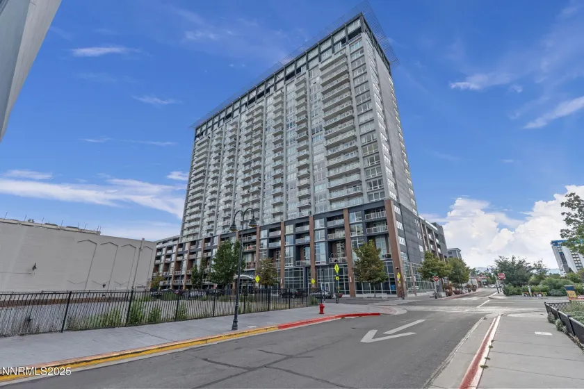 255 Sierra, Reno, Nevada 89501, 1 Bedroom Bedrooms, ,1 BathroomBathrooms,Residential,Residential,Sierra,250056407
