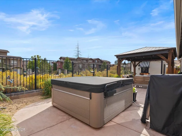 941 Silver Coyote, Sparks, Nevada 89436, 3 Bedrooms Bedrooms, ,2 BathroomsBathrooms,Residential,Residential,Silver Coyote,250056406