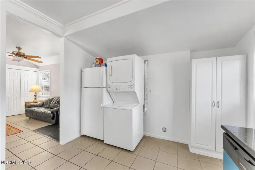 1902 Peters, Carson City, Nevada 89706, 2 Bedrooms Bedrooms, ,1 BathroomBathrooms,Residential,Residential,Peters,250056408