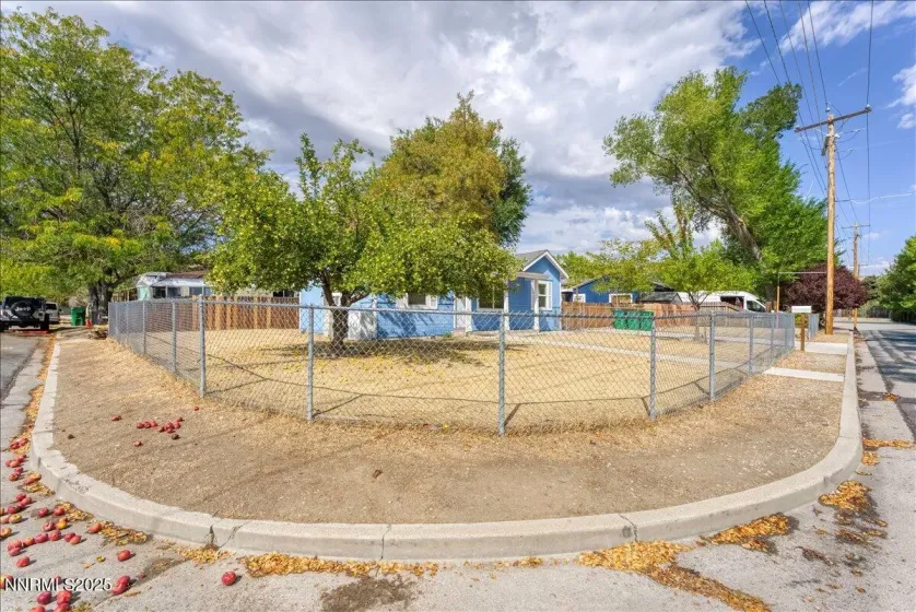 1902 Peters, Carson City, Nevada 89706, 2 Bedrooms Bedrooms, ,1 BathroomBathrooms,Residential,Residential,Peters,250056408