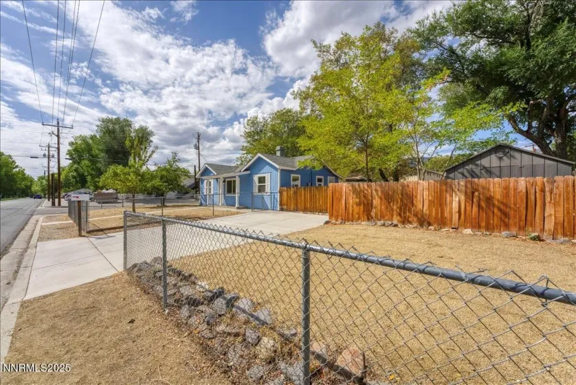 1902 Peters, Carson City, Nevada 89706, 2 Bedrooms Bedrooms, ,1 BathroomBathrooms,Residential,Residential,Peters,250056408