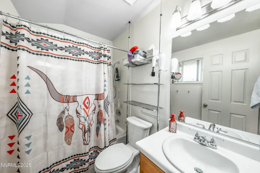 440 Aswan, Sparks, Nevada 89441, 3 Bedrooms Bedrooms, ,3 BathroomsBathrooms,Residential,Residential,Aswan,250056383