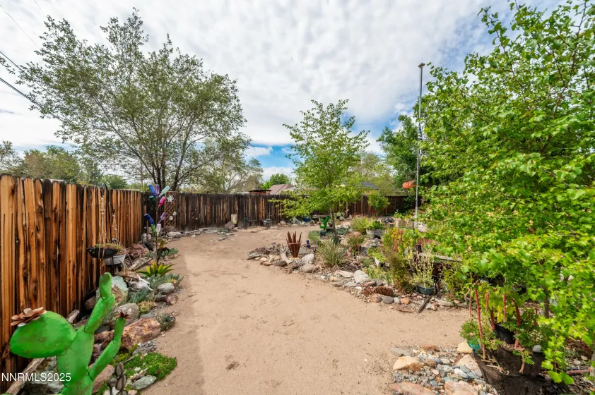 440 Aswan, Sparks, Nevada 89441, 3 Bedrooms Bedrooms, ,3 BathroomsBathrooms,Residential,Residential,Aswan,250056383