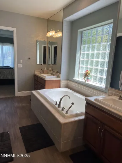 5360 Bellazza, Reno, Nevada 89519, 4 Bedrooms Bedrooms, ,3 BathroomsBathrooms,Residential,Residential,Bellazza,250056412