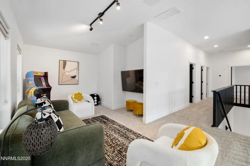 16435 Snow Flower, Reno, Nevada 89511, 5 Bedrooms Bedrooms, ,4 BathroomsBathrooms,Residential,Residential,Snow Flower,250056413