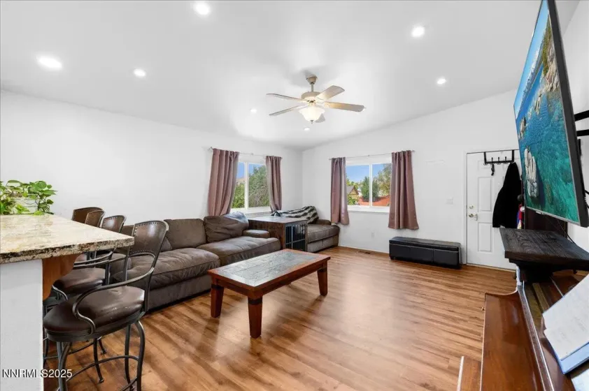 5658 Cranberry, Sun Valley, Nevada 89433, 4 Bedrooms Bedrooms, ,2 BathroomsBathrooms,Residential,Residential,Cranberry,250056415