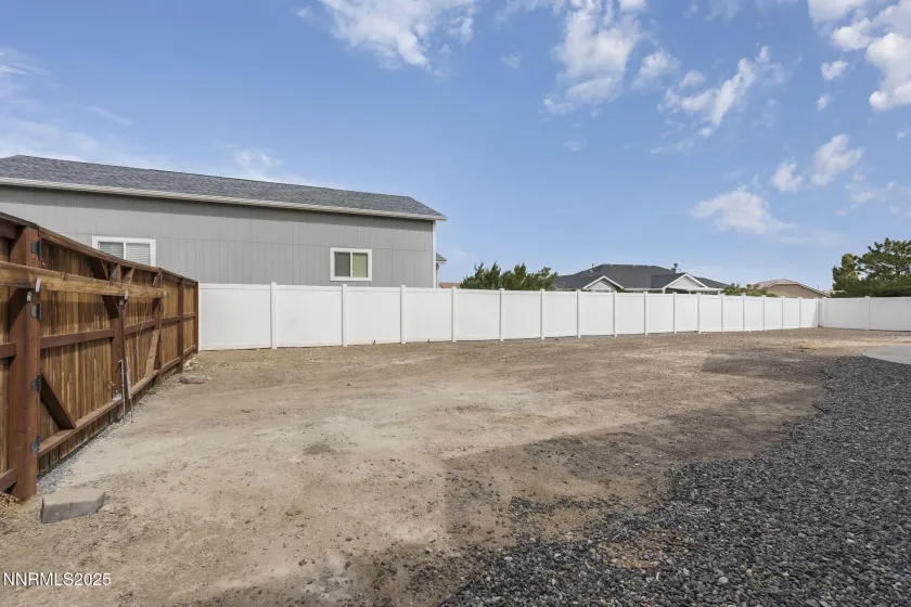 1094 Rawhide, Fernley, Nevada 89408, 3 Bedrooms Bedrooms, ,2 BathroomsBathrooms,Residential,Residential,Rawhide,250056414