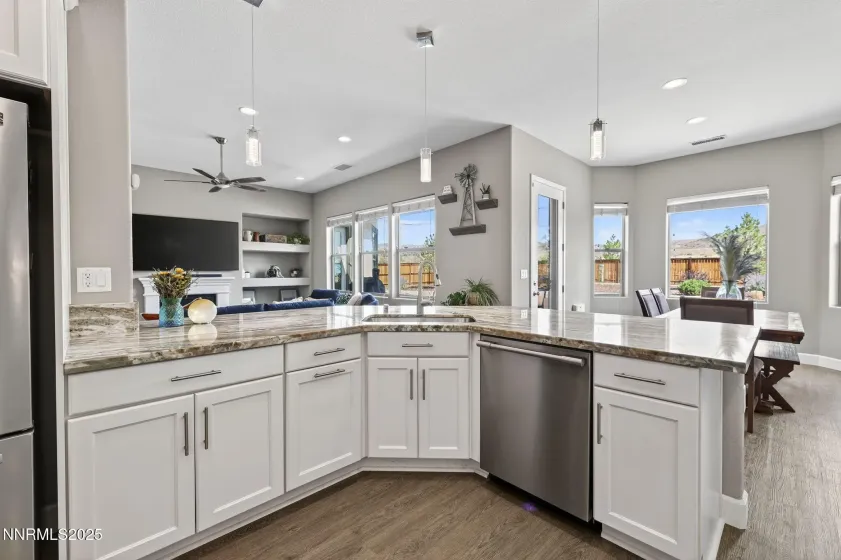 11740 Rustic Ridge, Sparks, Nevada 89441, 3 Bedrooms Bedrooms, ,2 BathroomsBathrooms,Residential,Residential,Rustic Ridge,250056419